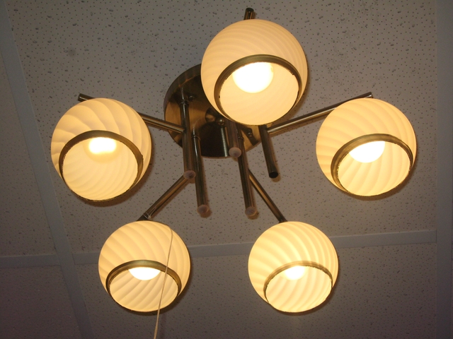 Ëþñòðû ñòàíäàðòíûå ñ ïëàôîíàìè