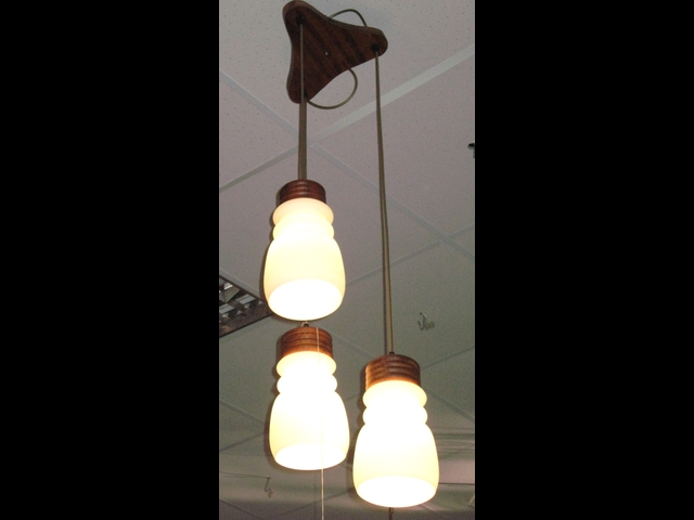 Ëþñòðû äåðåâÿííûå