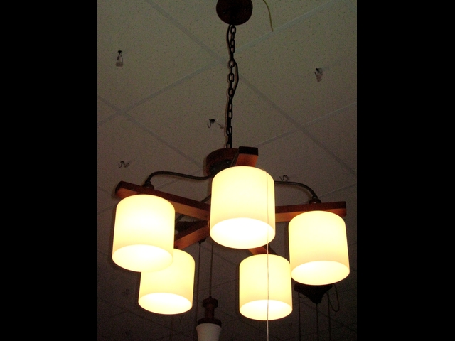 Ëþñòðû äåðåâÿííûå